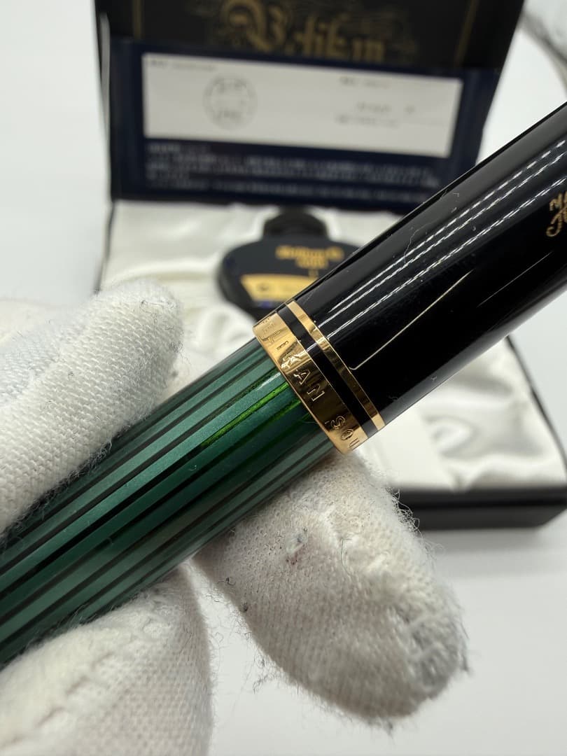 d*3様 ペリカン　万年筆　14c-585 新品同様　箱/インク付き