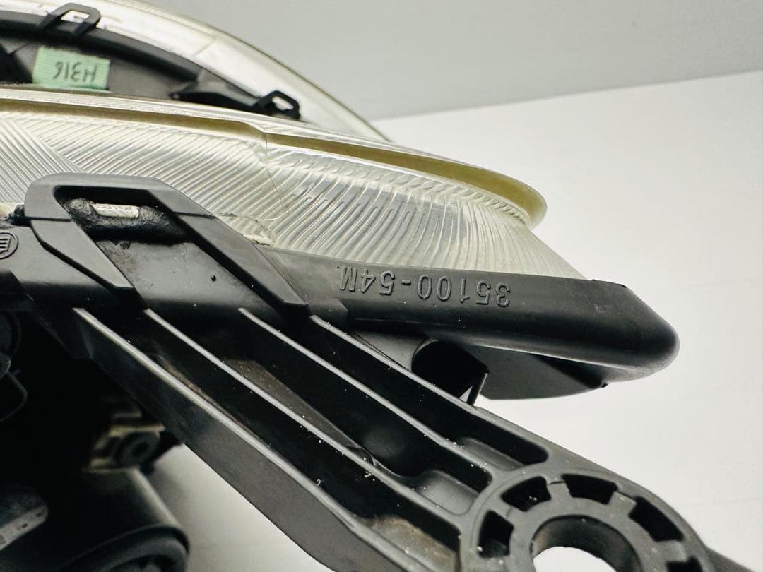 スズキ MA15S ソリオ 純正 HID ヘッドライト 35100-54M