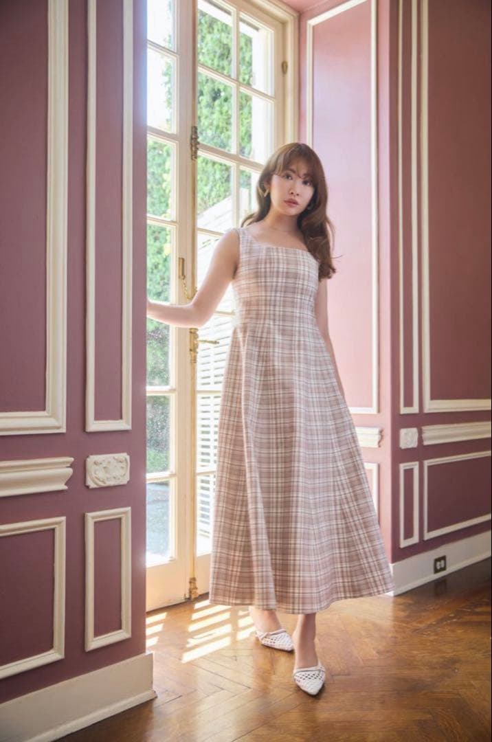 新品タグ付き Herlipto Paddington Long Dress S