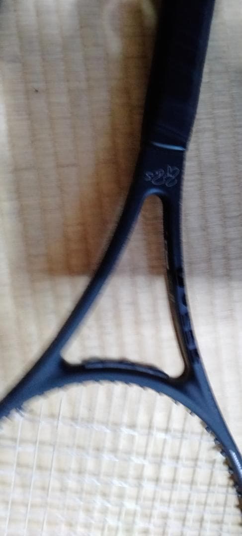 Wilson PRO STAFF RF 2017 グリップ２ スイス国旗あり