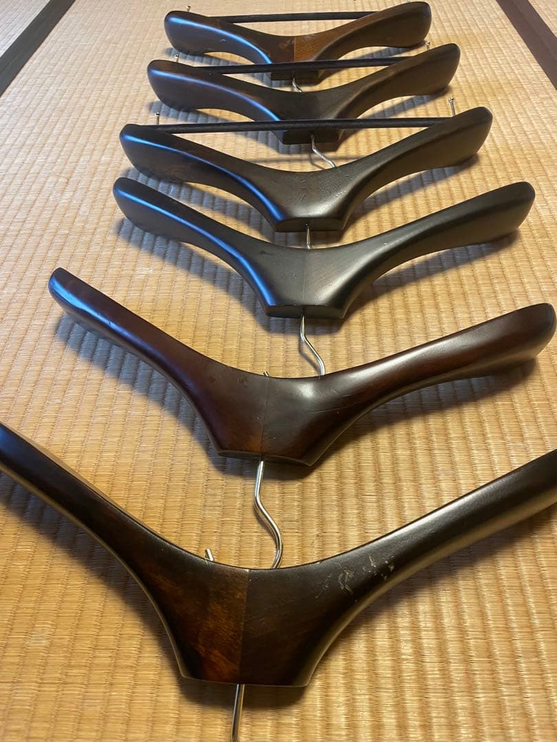 トムフォード　木製ハンガー 6本セット
