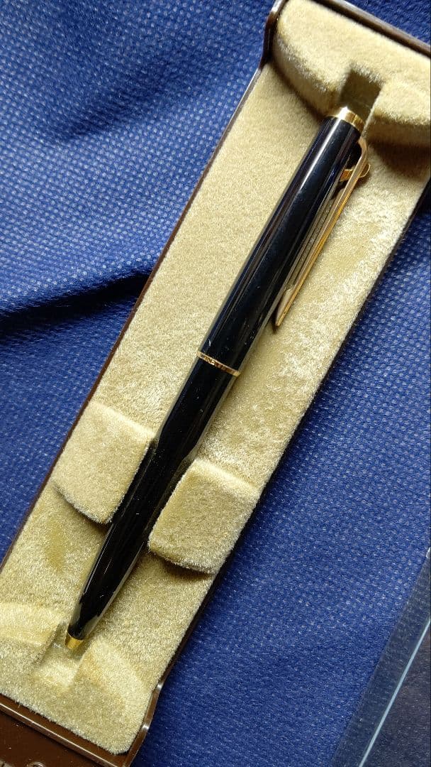 Mont Blanc ハンマートリガー式黒ボールペン 極美品