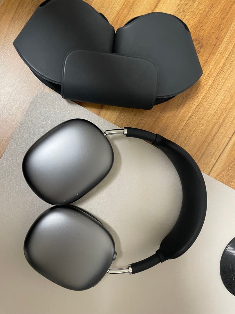 ヘッドホン Apple Airpods Max