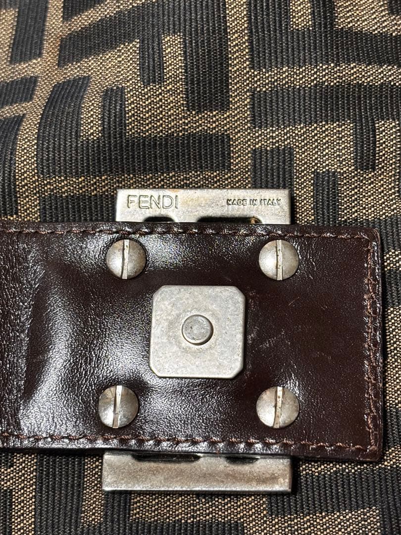 Fendi FFロゴプリントショルダーバッグ