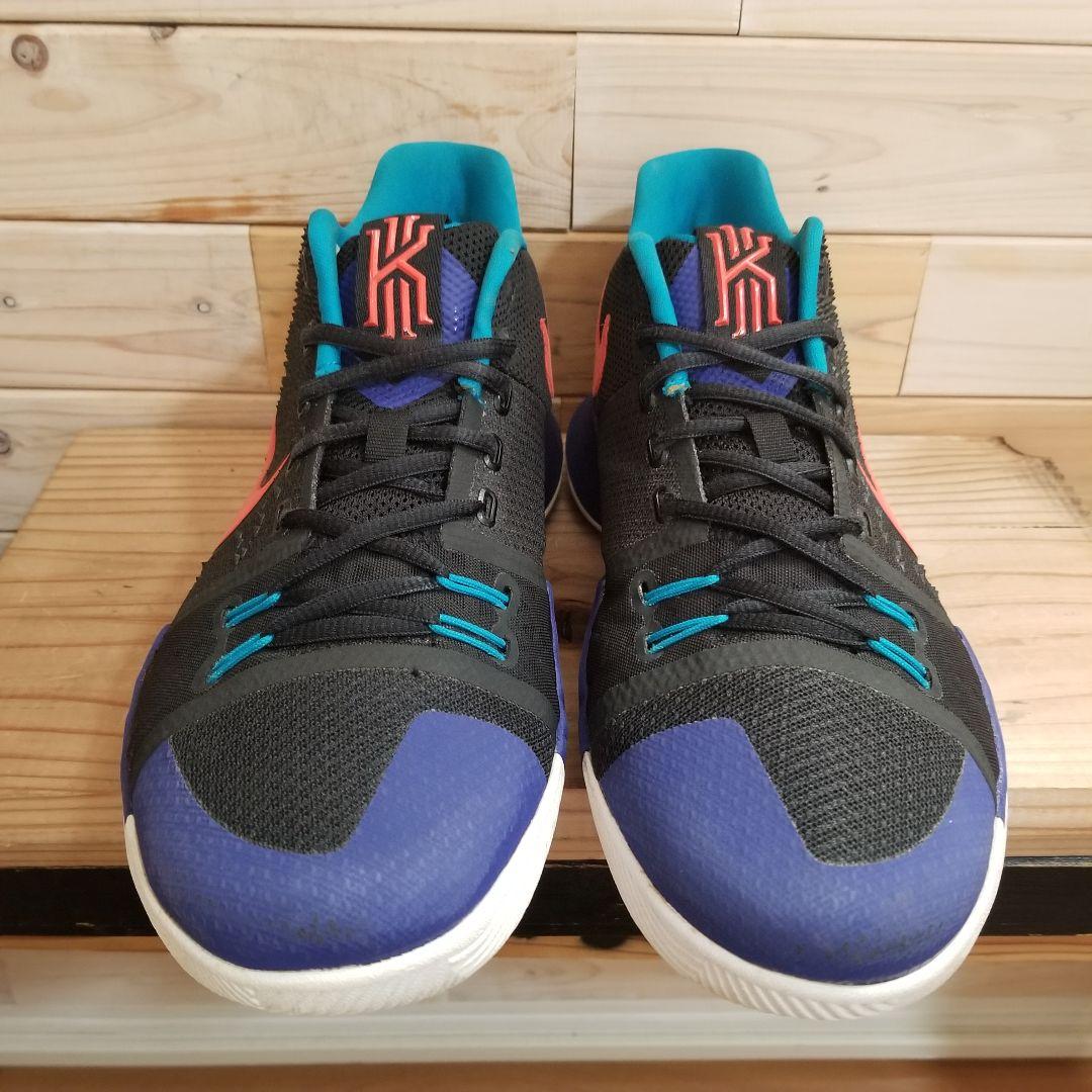 美品　2017 NIKE KYRIE 3 “KYRACHE LIGHT” ハラチ