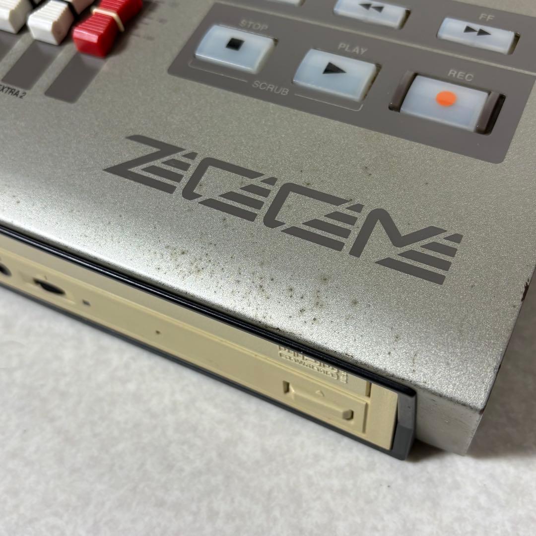 ZOOM MRS-1608 マルチトラックレコーダー