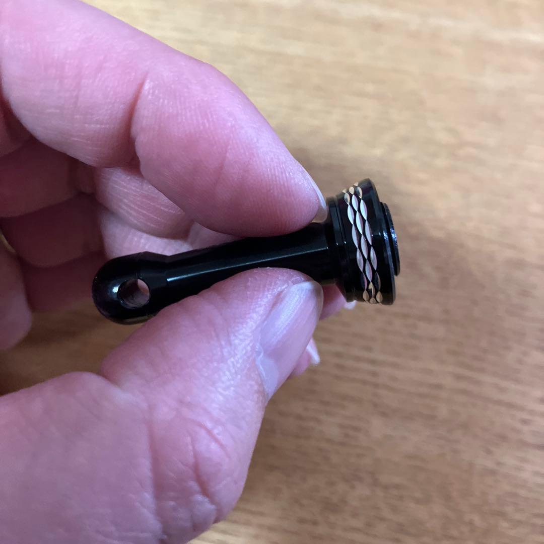 極上美品　ゴメクサス　鍛造カーボン　82mmダブルハンドル　シマノ　スタンド