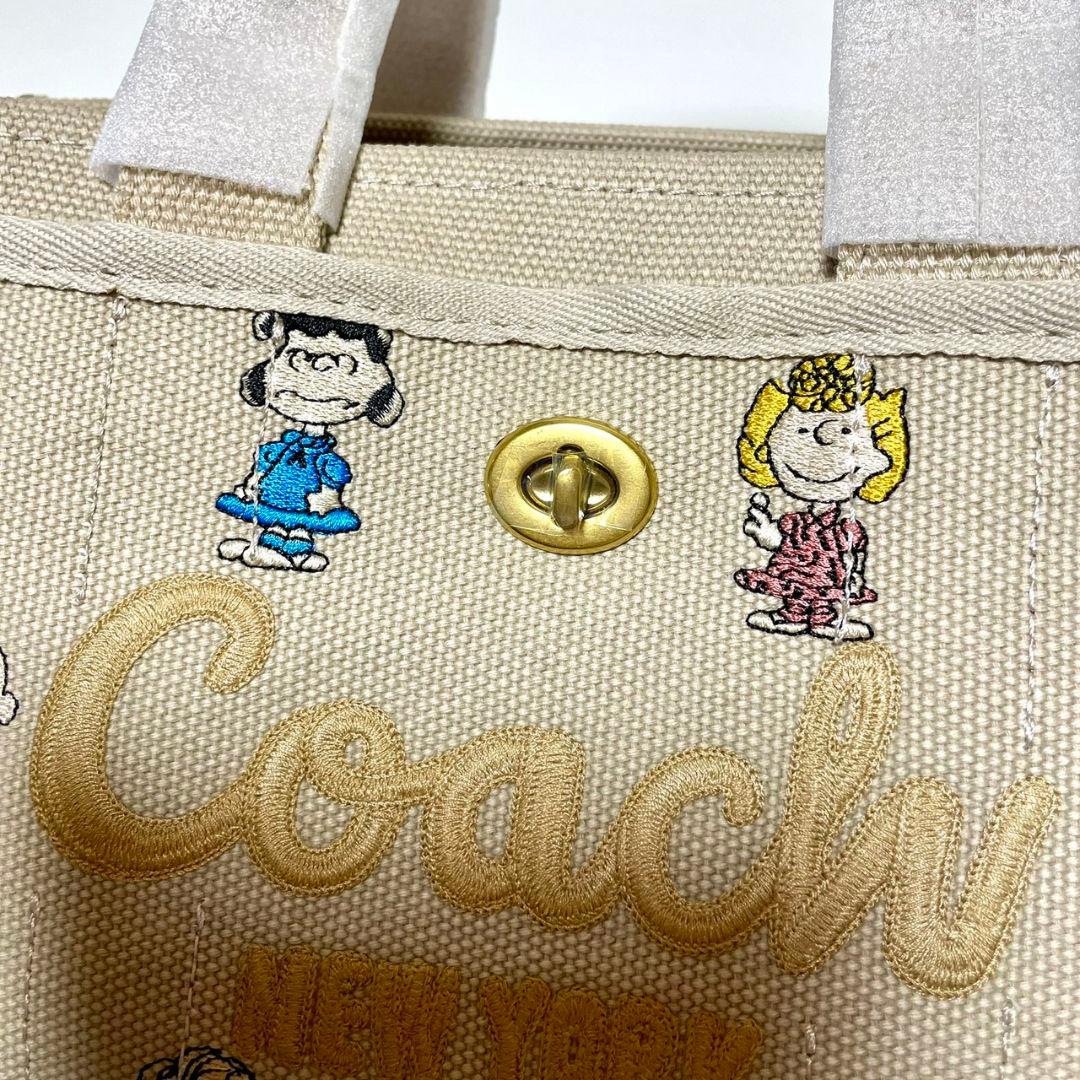 COACH コーチ カーゴトート26 スヌーピー　CBH43 ベージュ