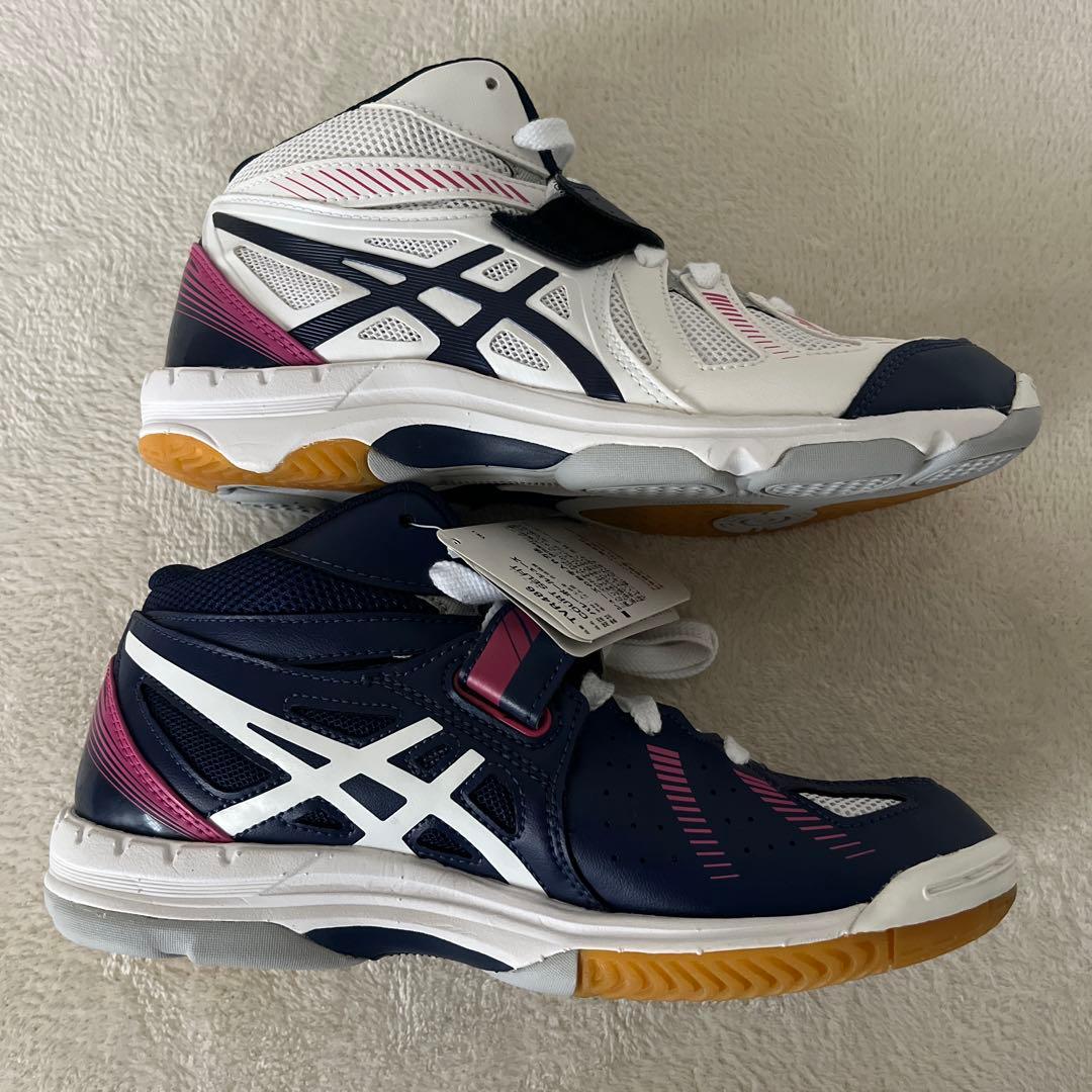 未使用品　アシックス　バレーボールシューズ　コートセルフィット　スポーツ　靴