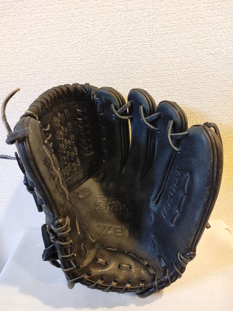 ゼット　プロステイタス　軟式　投手 右投げ　ブラック　指カバー