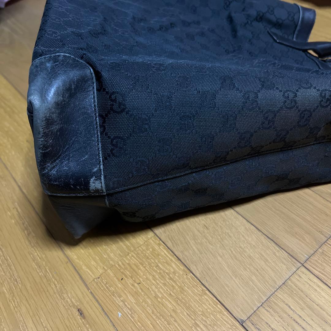 グッチ