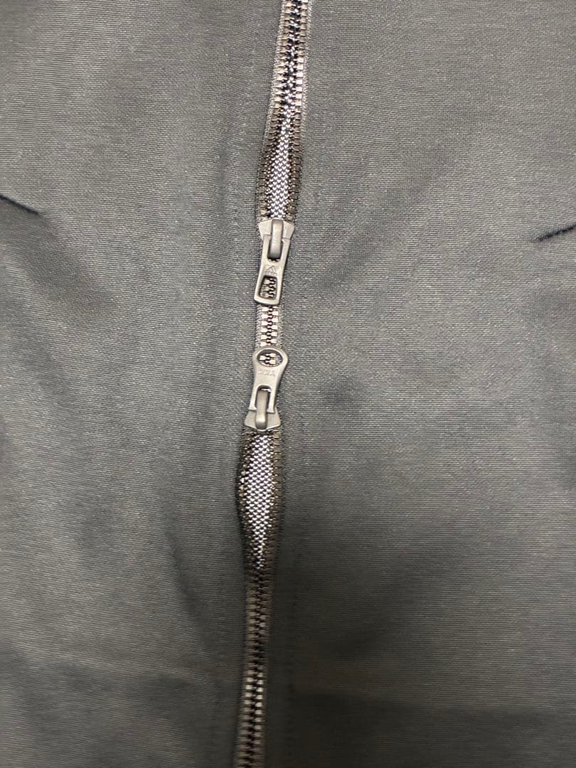 新品★アディダスゴルフ AEROKNIT セットアップ Mサイズ 白黒 撥水