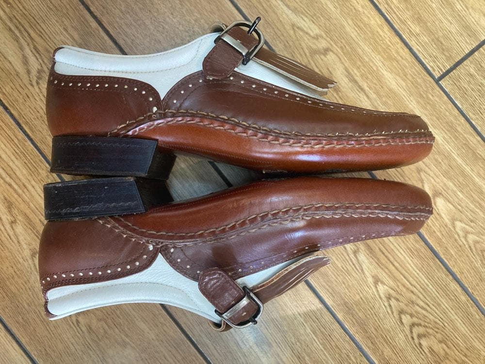 中古！貴重！超高級ゴルフシューズ　茶×白　高島屋Ｔａｋａｓｈｉｍａｙａ25.0
