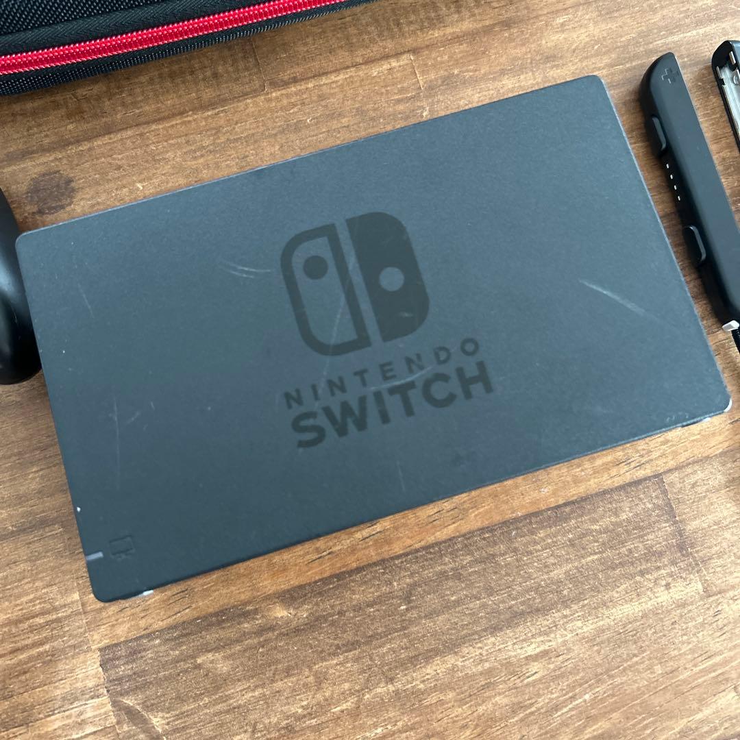 任天堂　スイッチ Nintendo Switch 本体　グレー