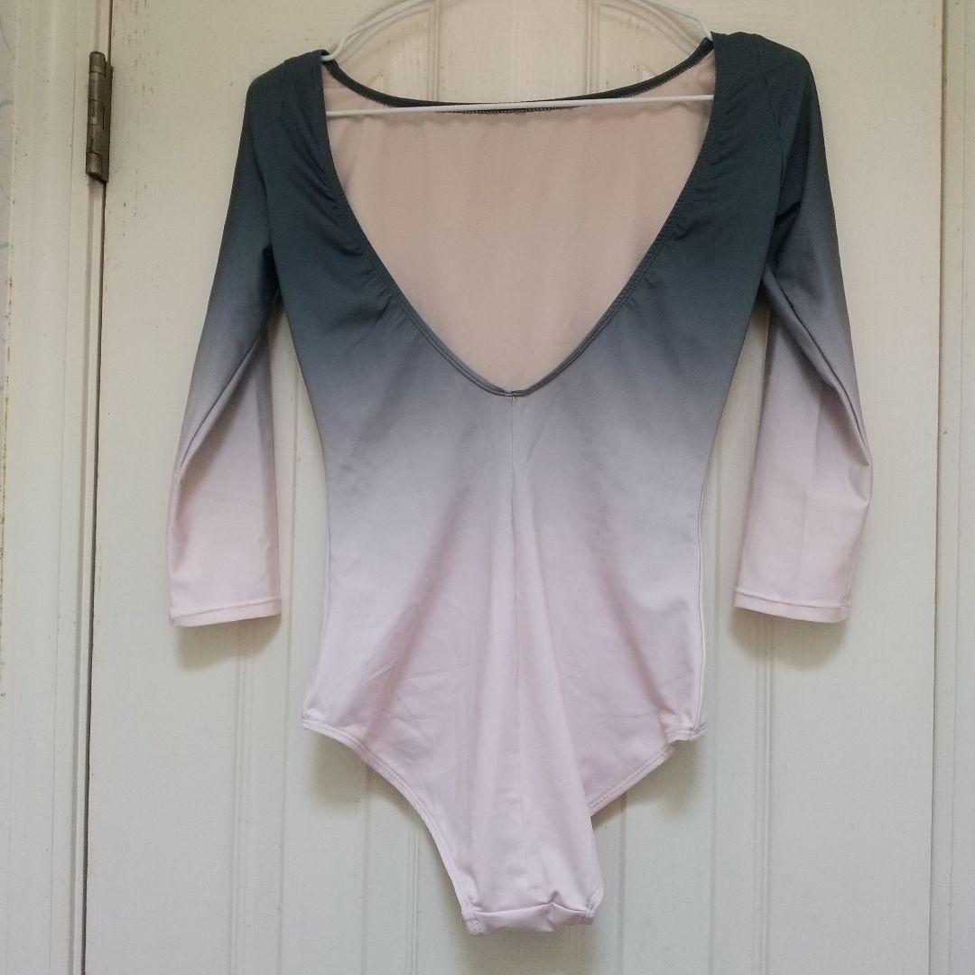 美品 BYPLIE バイプリエ グラデーション レオタード M