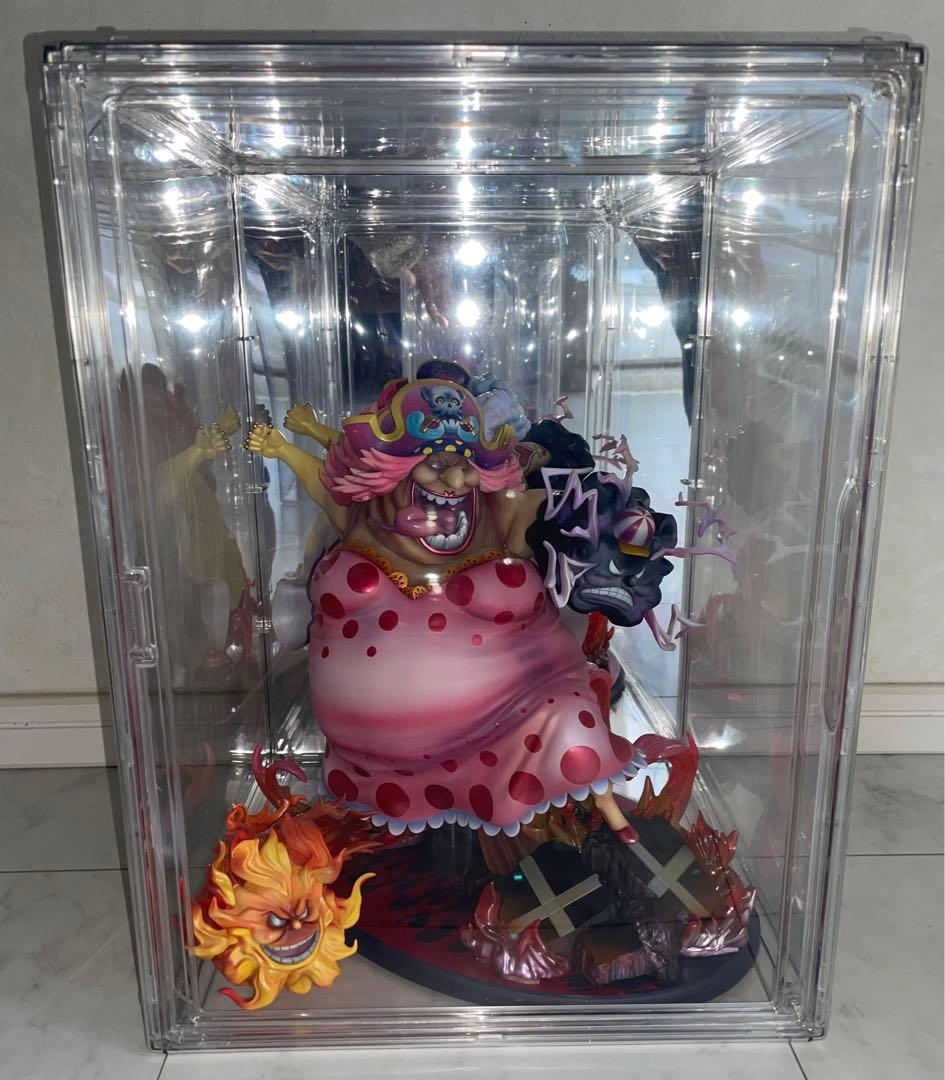フィギュアケース　大型　4個