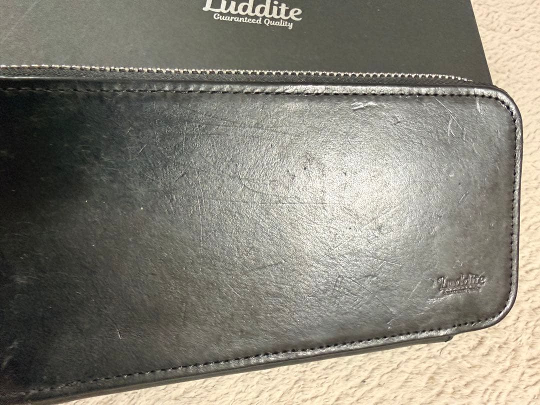 Luddit ラダイト ラウンドジップペンケース MAYA BK(黒)