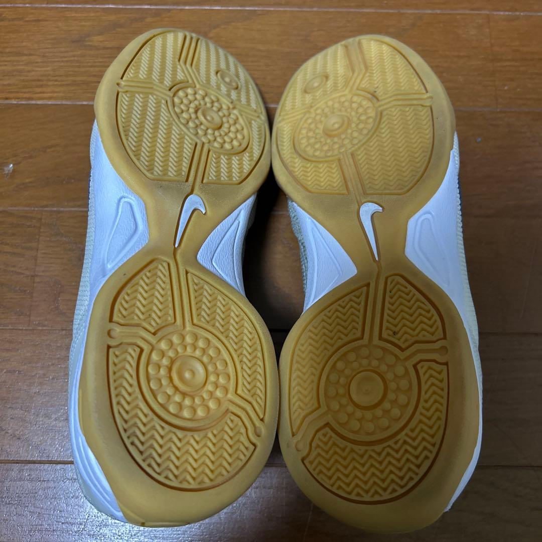 Nike T90 フットサルシューズ ホワイト/ベージュ