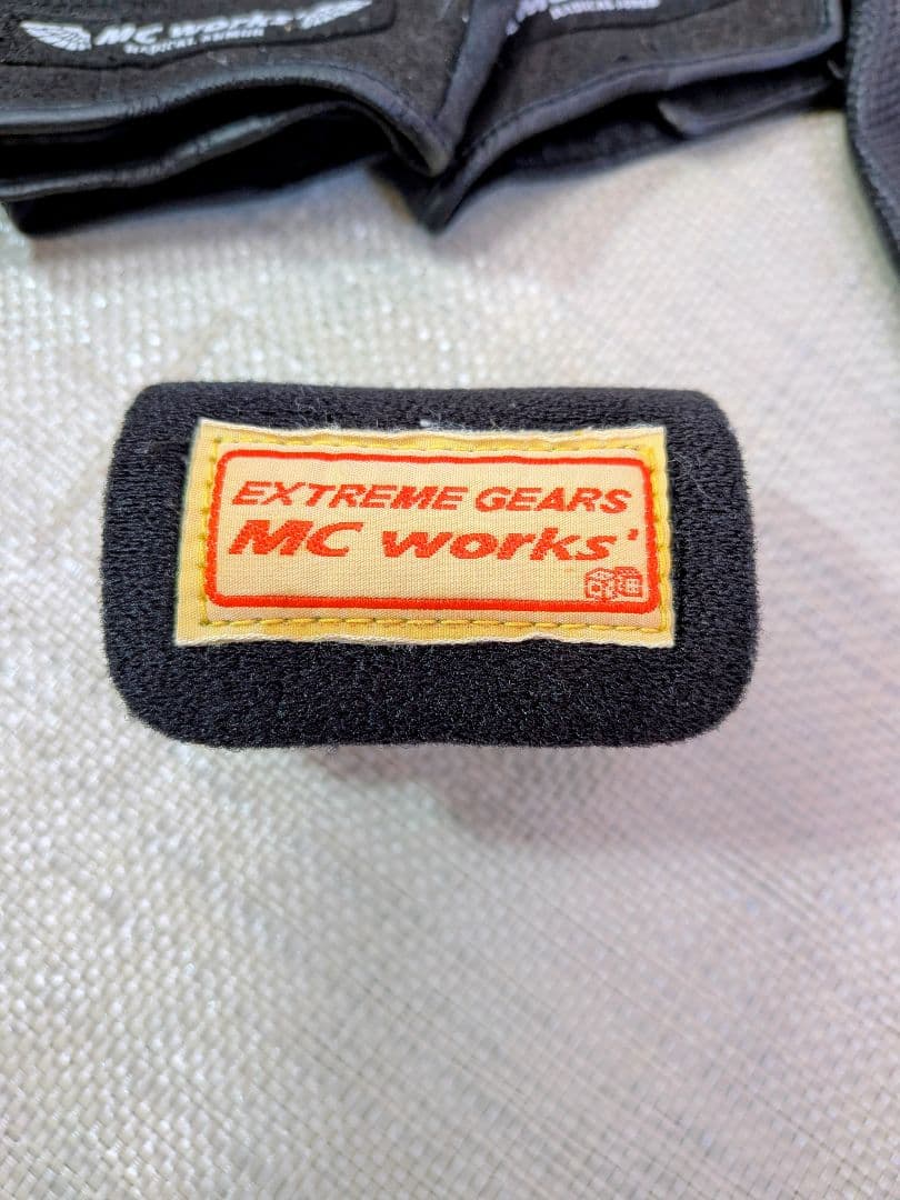MC works フィッシンググローブ 2組とキャップセット オマケ付き