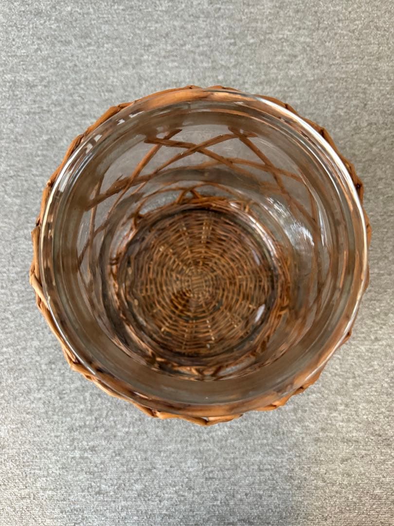 【新品☆送料込】大型ガラスと籐の手編み込み花瓶（）
