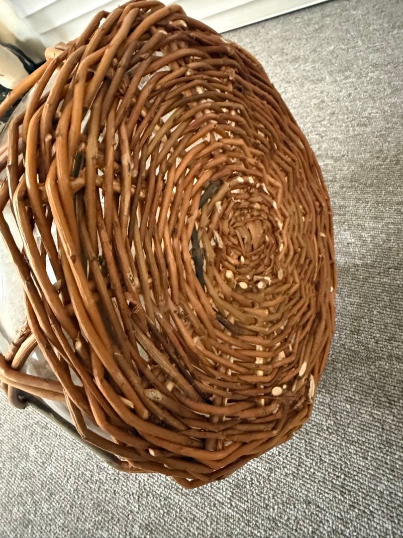 【新品☆送料込】大型ガラスと籐の手編み込み花瓶（）