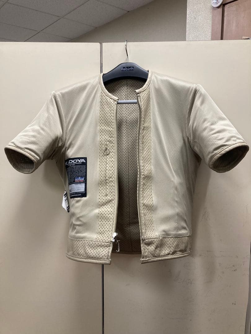 カドヤ　パンチングレザージャケット