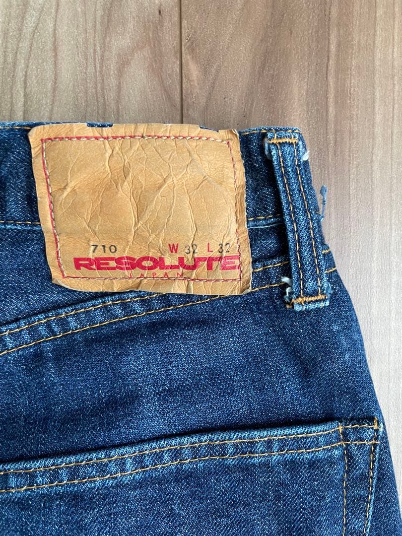 RESOLUTE 710 W32 L32 リゾルト