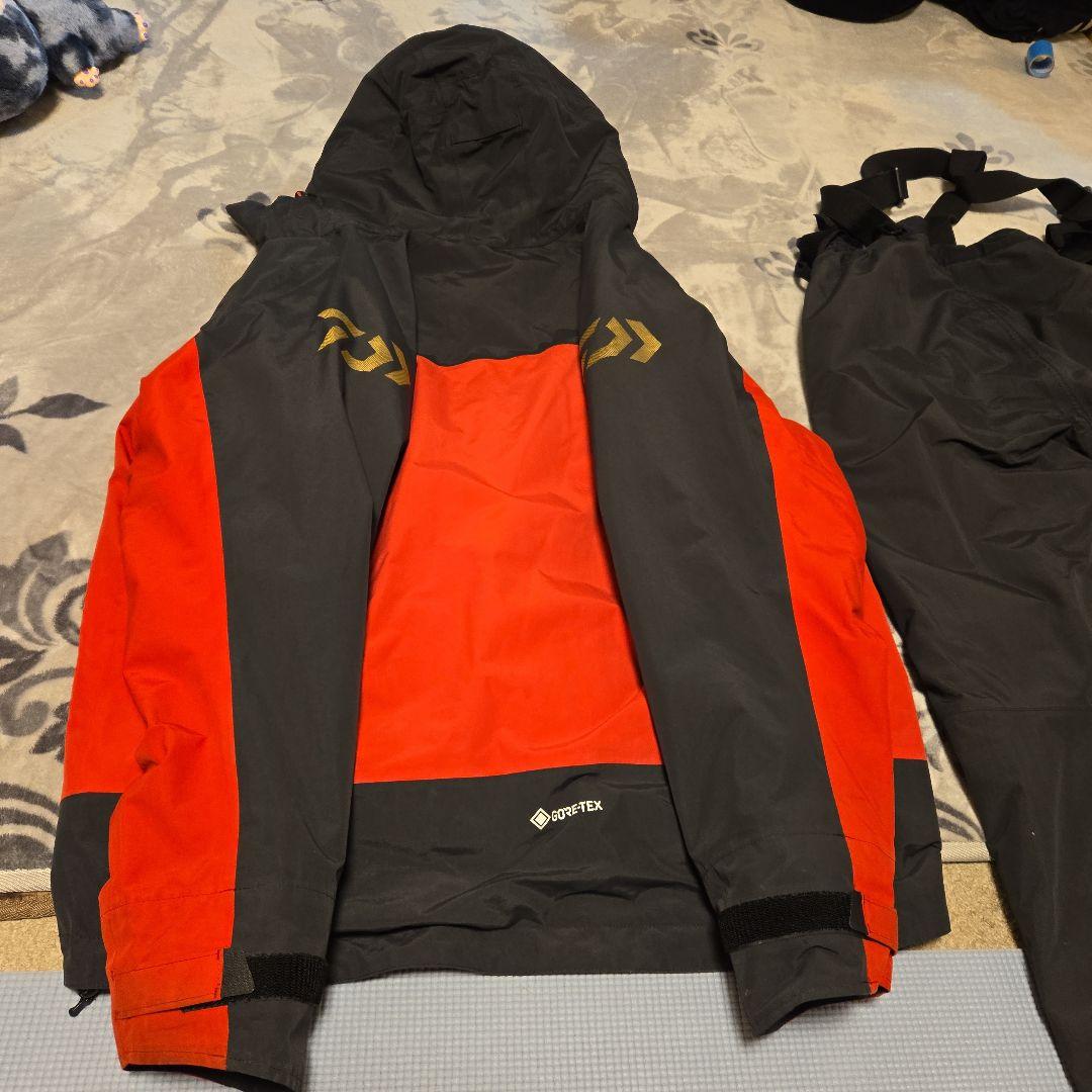 ✨美品✨ダイワ GORE-TEX フィッシングスーツ(上下セット) 防寒着