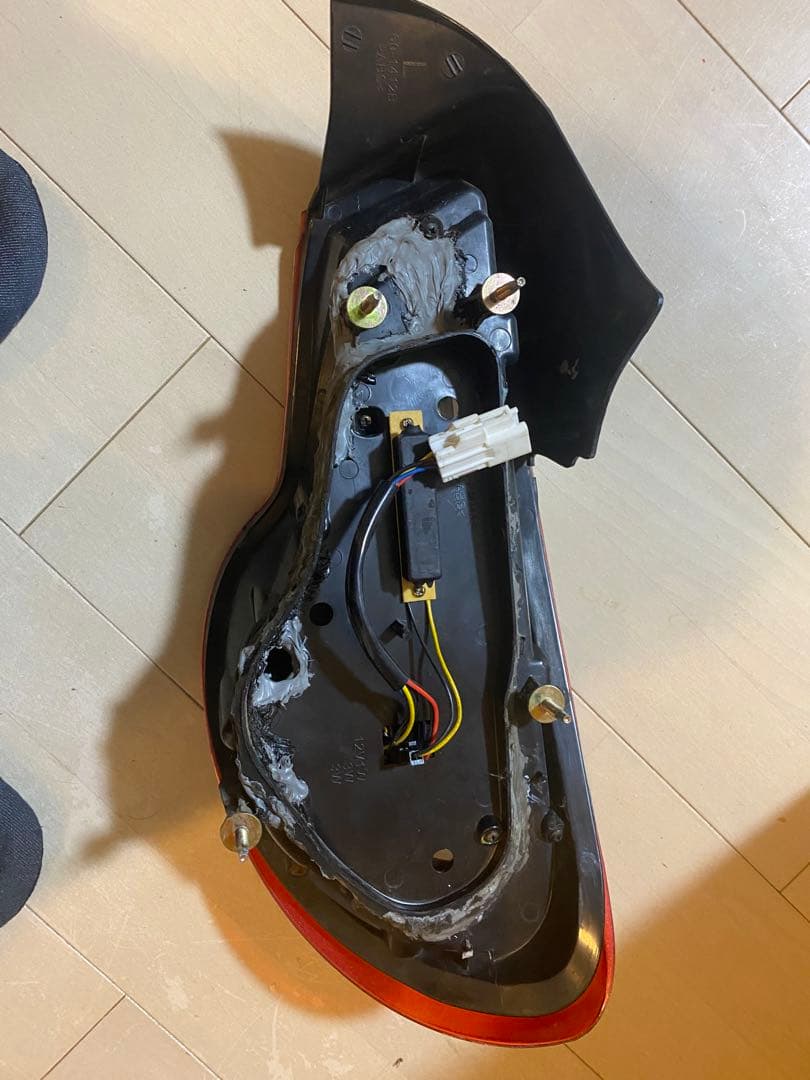 zn6 バレンティ　テールランプ