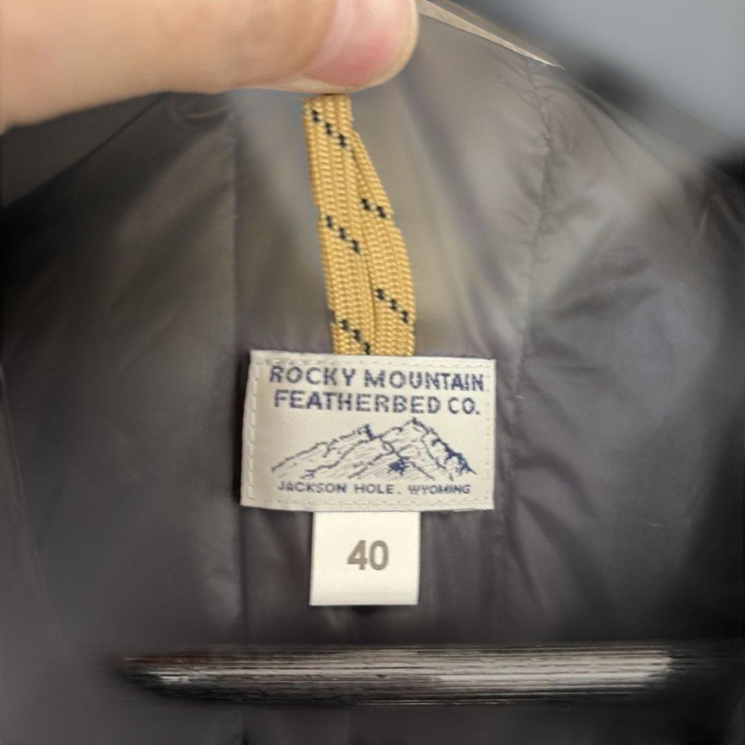 美品ROCKY MOUNTAIN FEATHERBED ダウンベスト ブラック