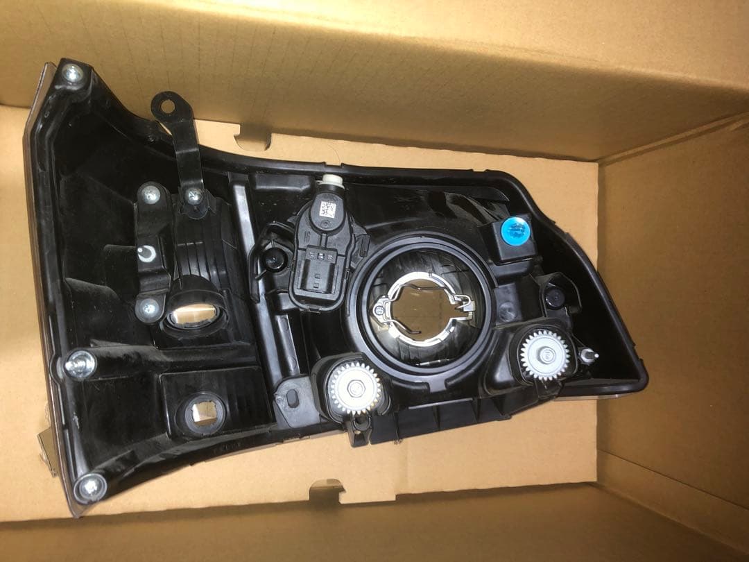 S500Pハイゼットトラック　左ヘッドライト　w6847 81170-B5200