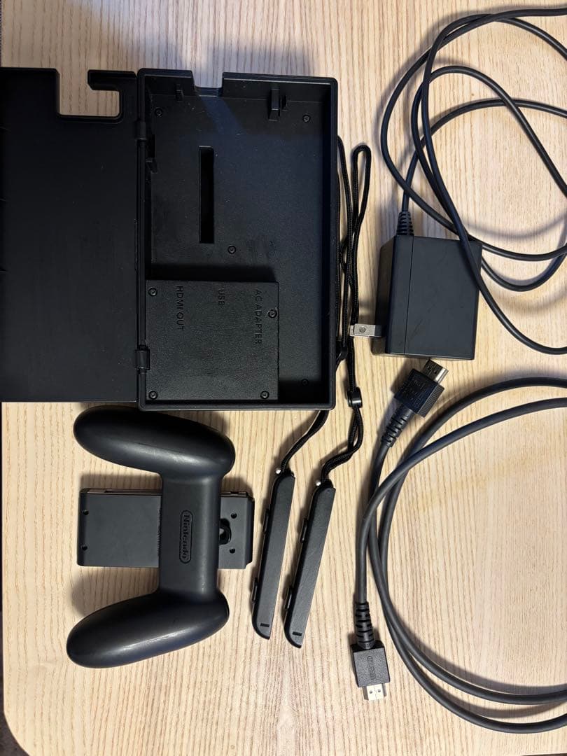 Nintendo Switch 本体 備品完備　ソフト付き