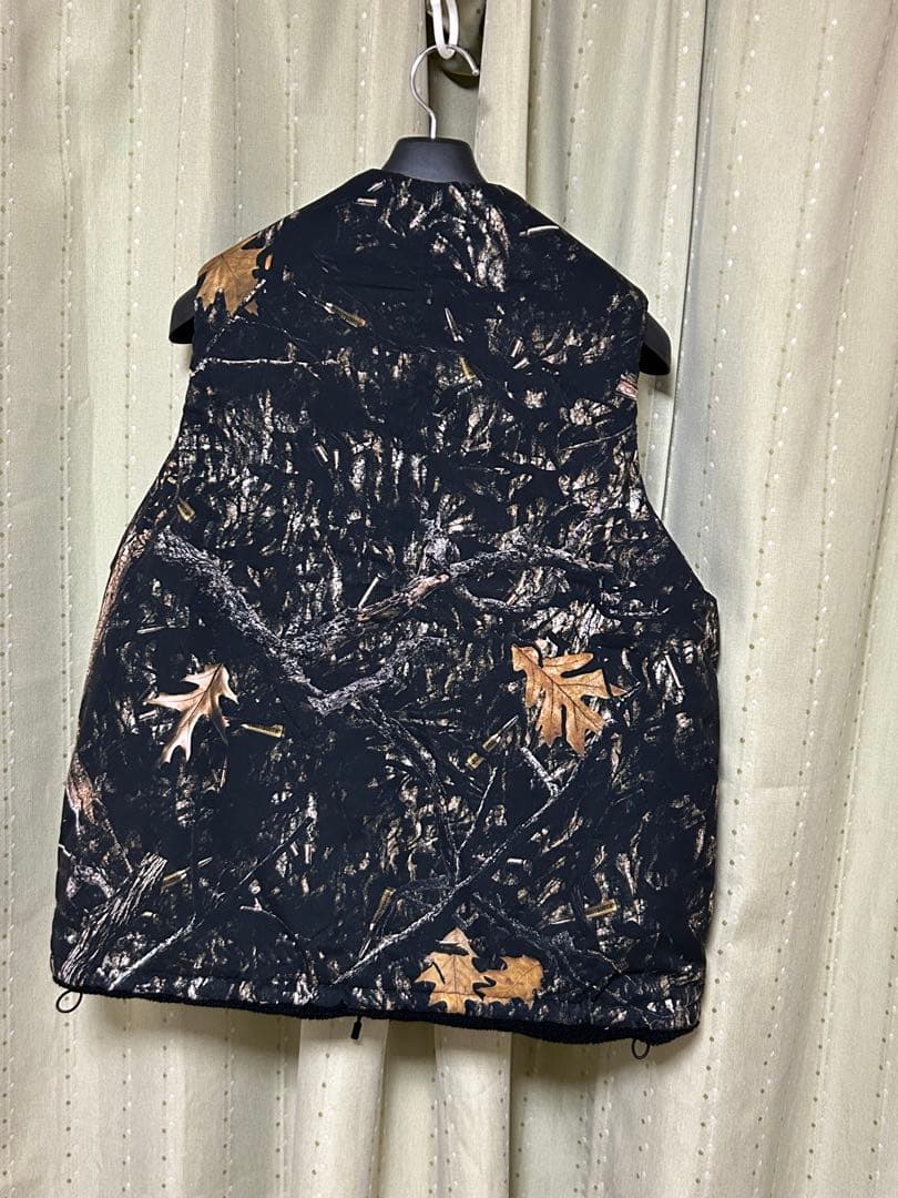 ジャケット・アウター TIGHTBOOTH BULLET CAMO REVERS IBLE VEST