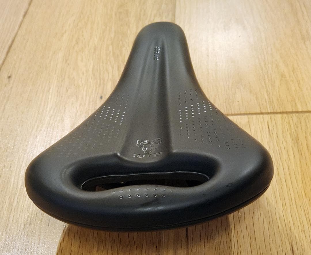 WTB DEVO w/pickup saddle ロングライド サドル美品