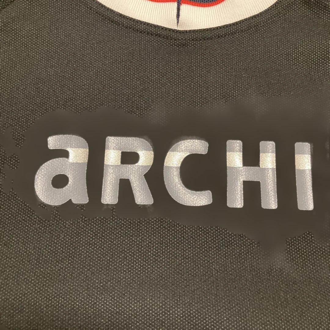 アルチビオブラック ロゴ入り Tシャツ レディース　Mサイズ