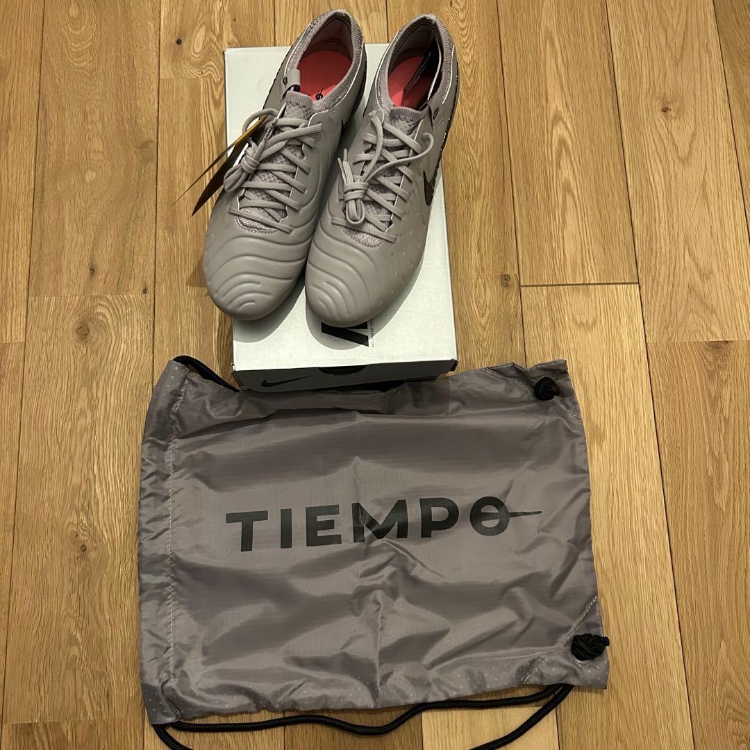 NIKEティエンポレジェンド10エリート