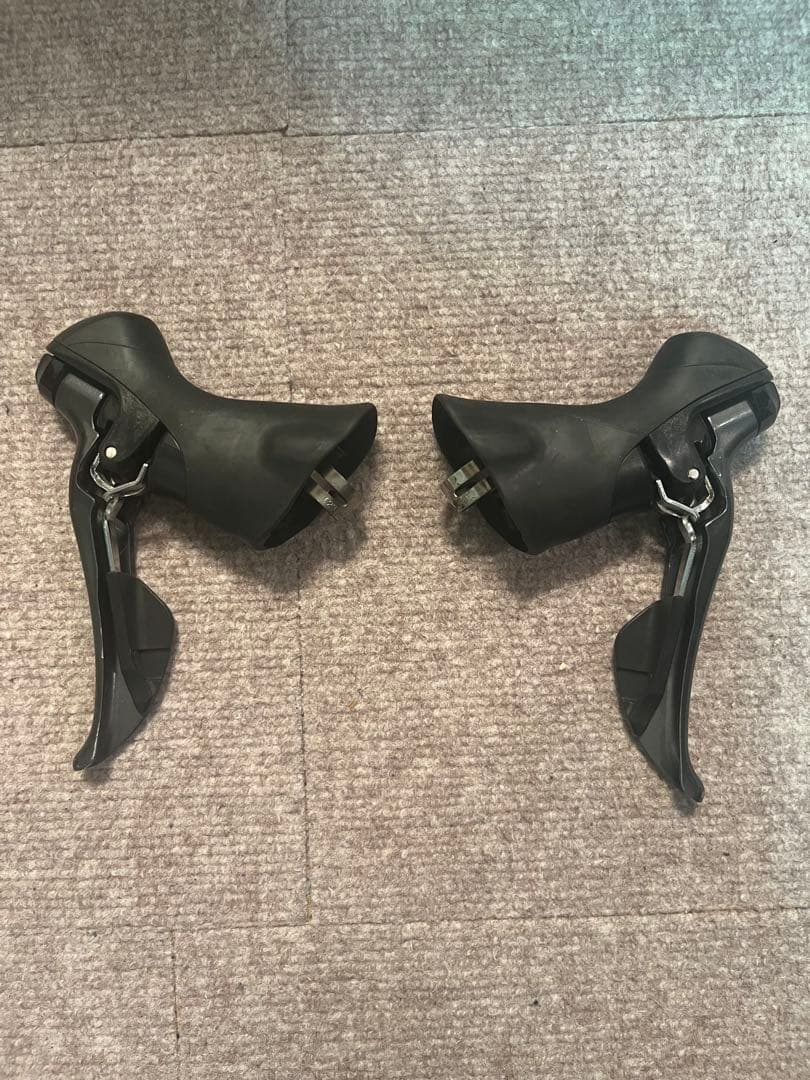 パフパフ Shimano Claris R2000 2X8シフター・レバー