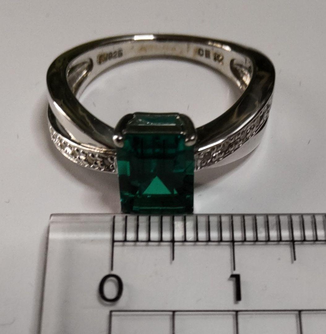 Amiaje シンセティックエメラルドリング　11号　未使用品
