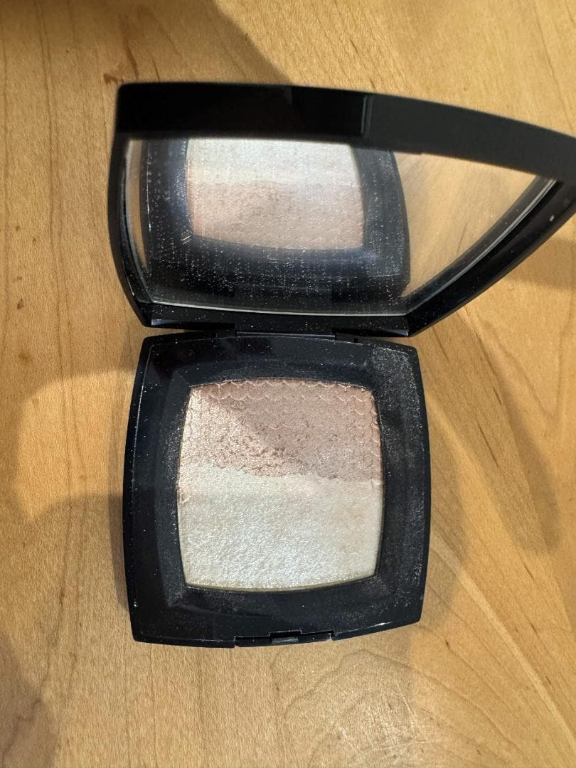 CHANEL ファンデーション、アイシャドウ、フェイスパウダー3点