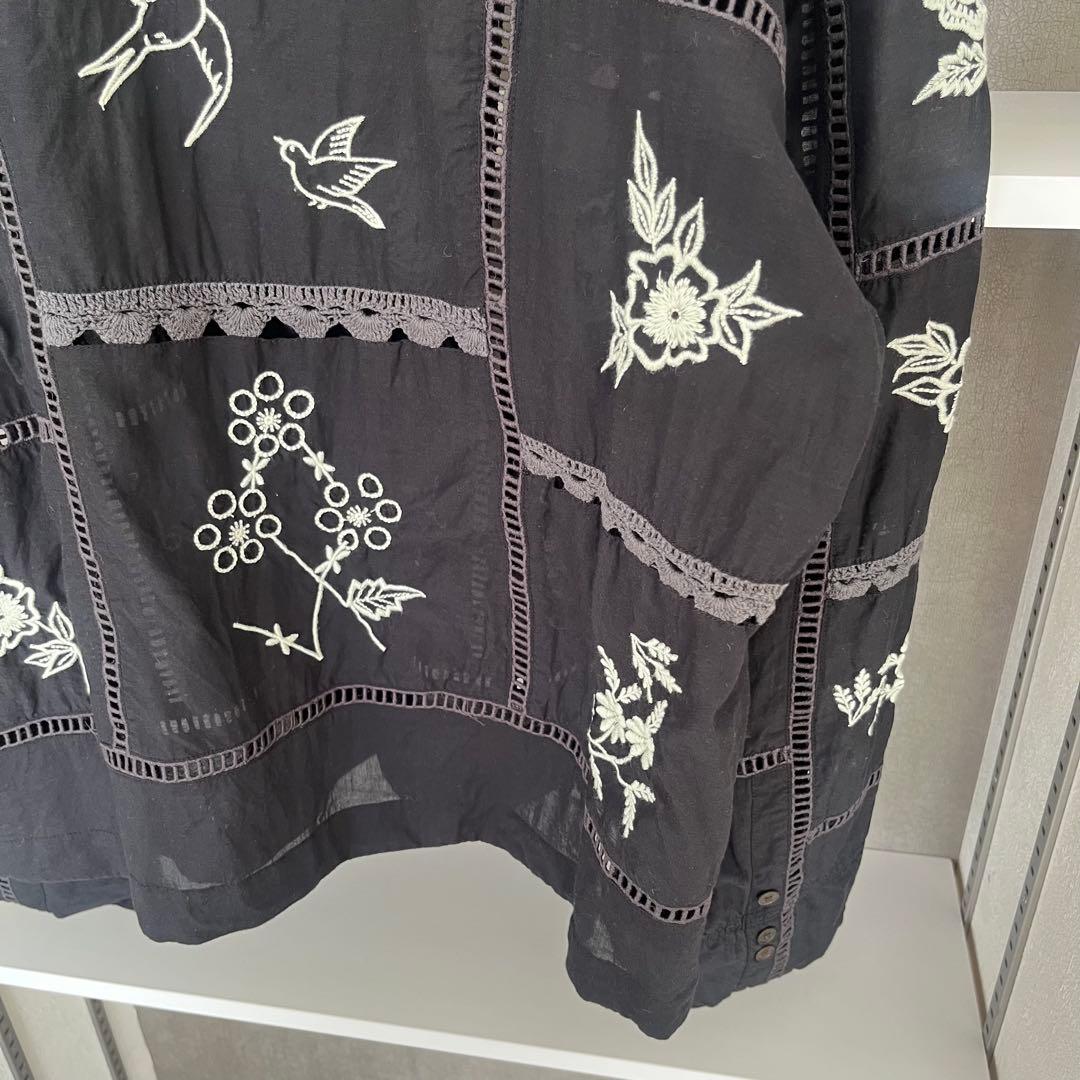 TODAYFUL エンブロイダリーパッチワークシャツ　ブラック　刺繍長袖ブラウス