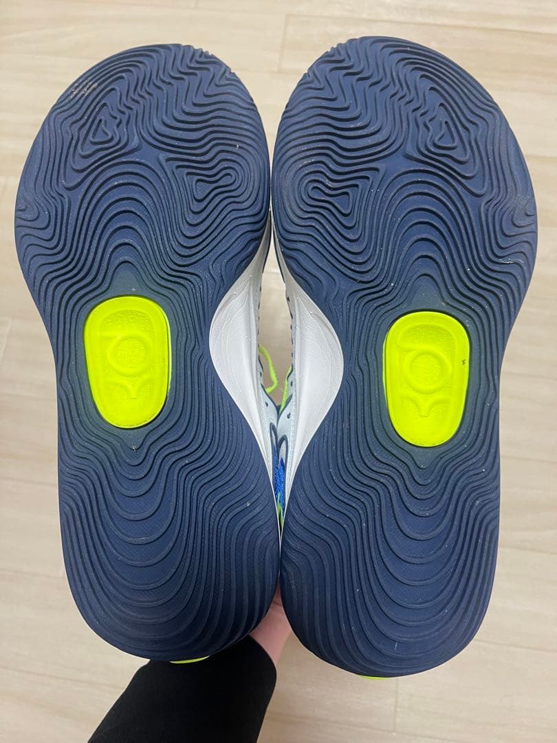 NIKE ナイキ　KD18