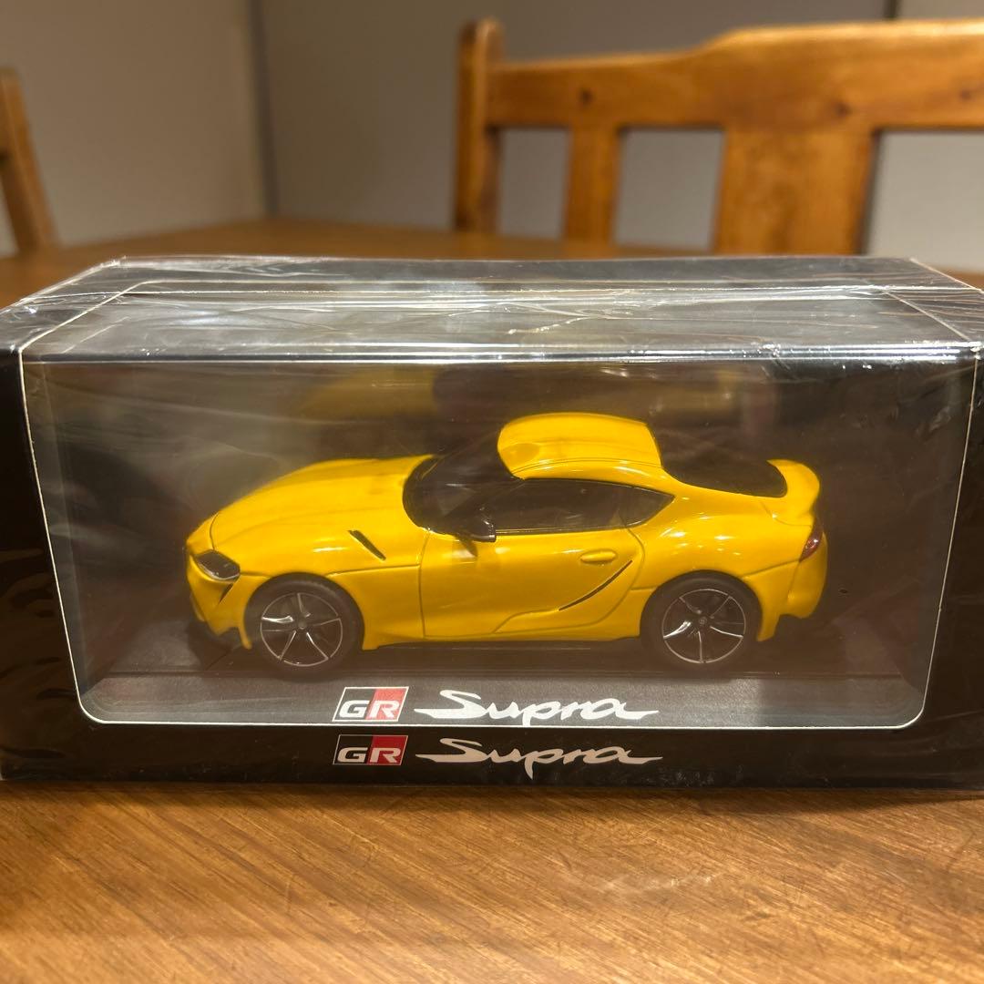 TOYOTA GR Supra ミニカー　1/30スケール カラーサンプル