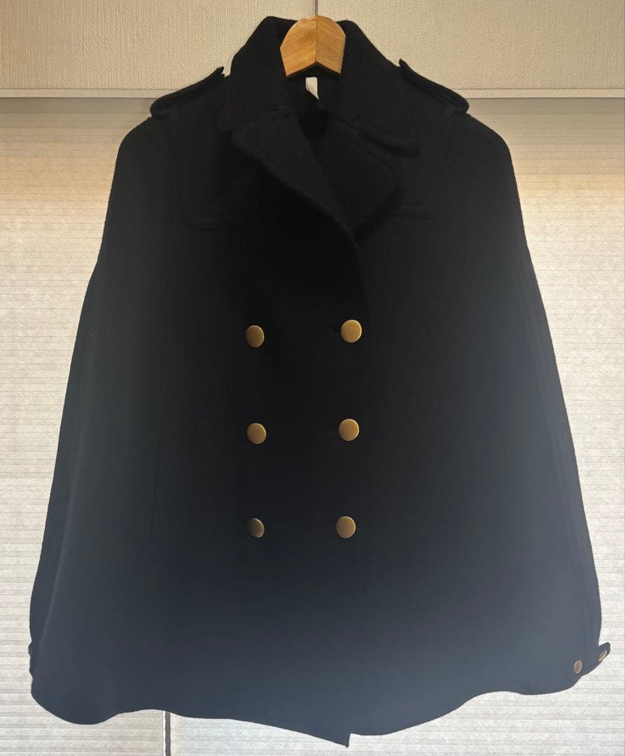 UNTITLED黒いダブルブレストポンチョ