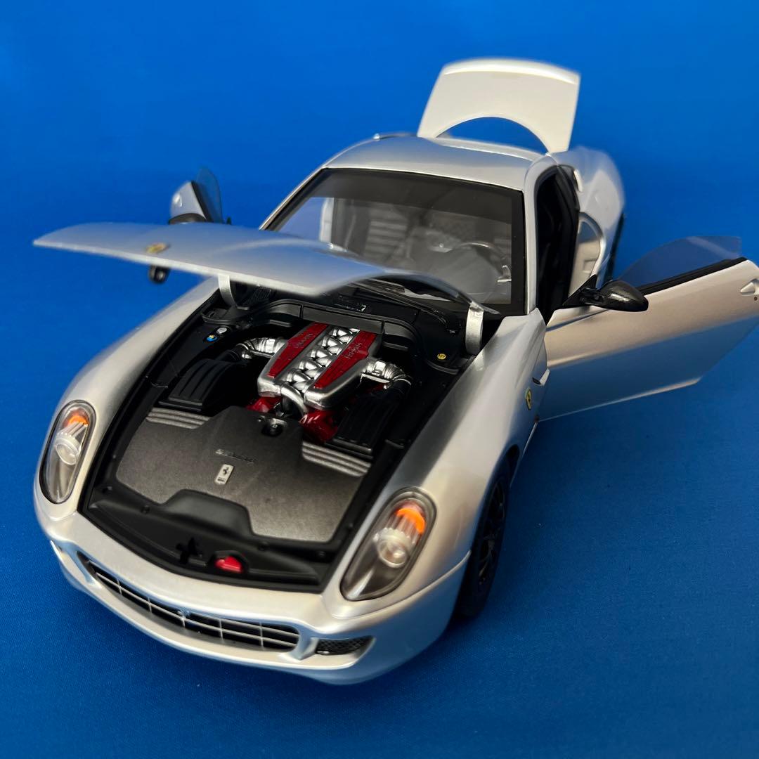 エリート　1/18 フェラーリ599 GTB フィオラノ　ALUMINUM