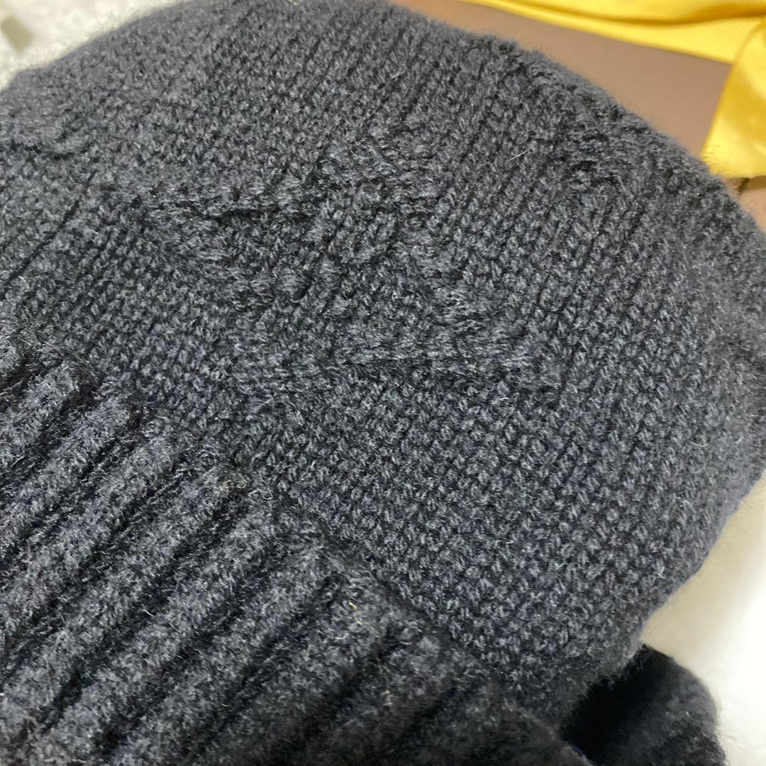 Louis Vuitton 黒ニット帽 ミンク付きポンポン　ビーニー　ボンボン