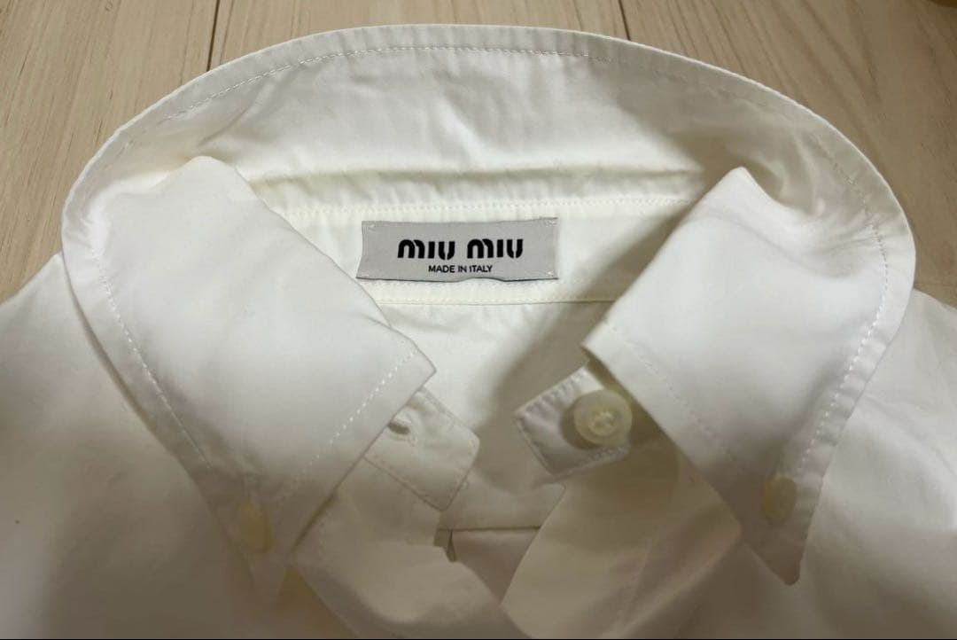miumiuミュウミュウ 長袖ホワイトシャツ　クロップドシャツ 40サイズ