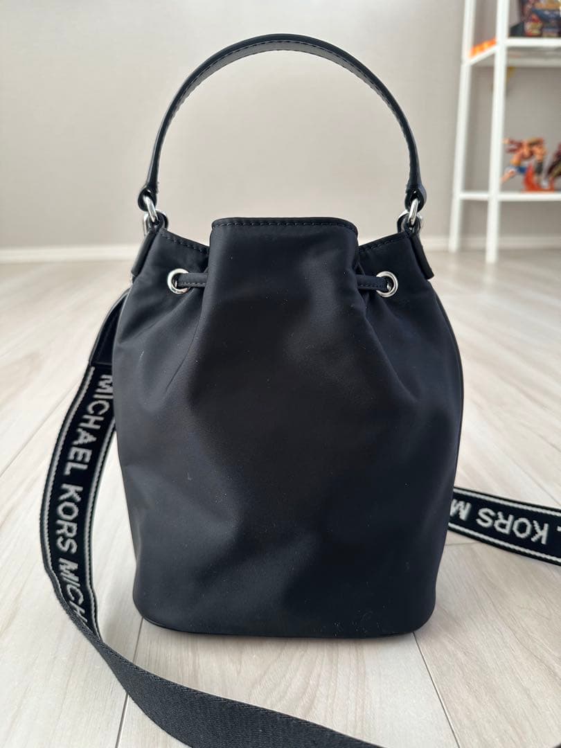 MICHAEL KORS KHAI バケット クロスボディ スモール