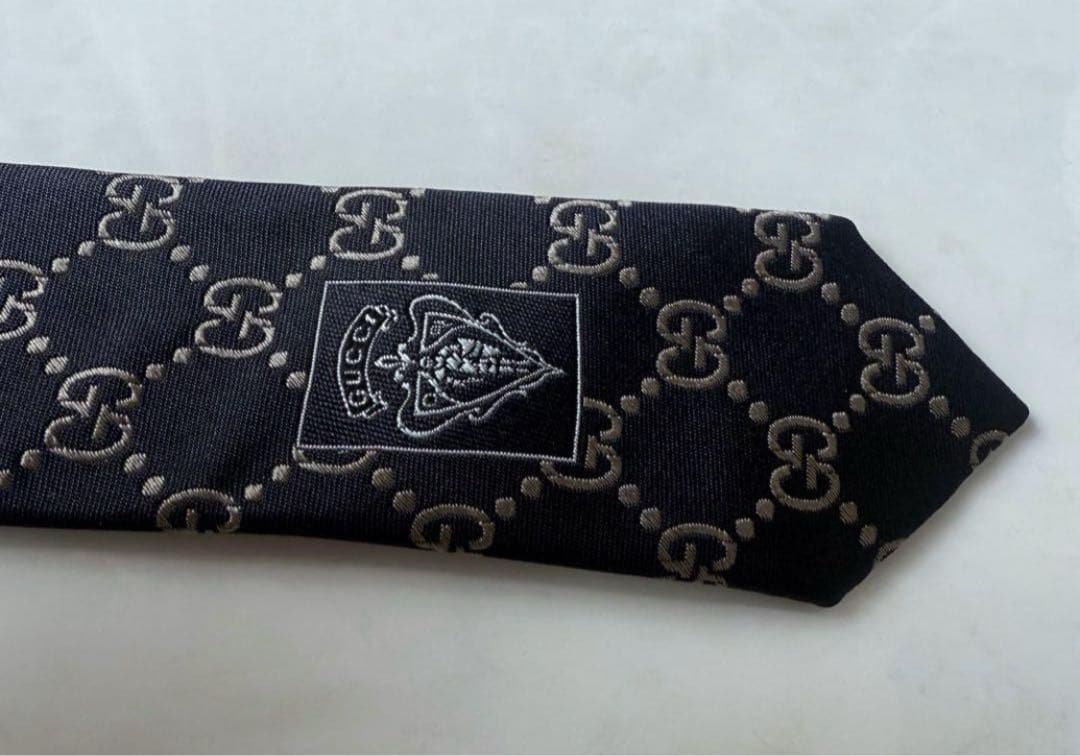 極美品　GUCCI ネクタイ　総柄　GG柄　ブラック　シルク100%