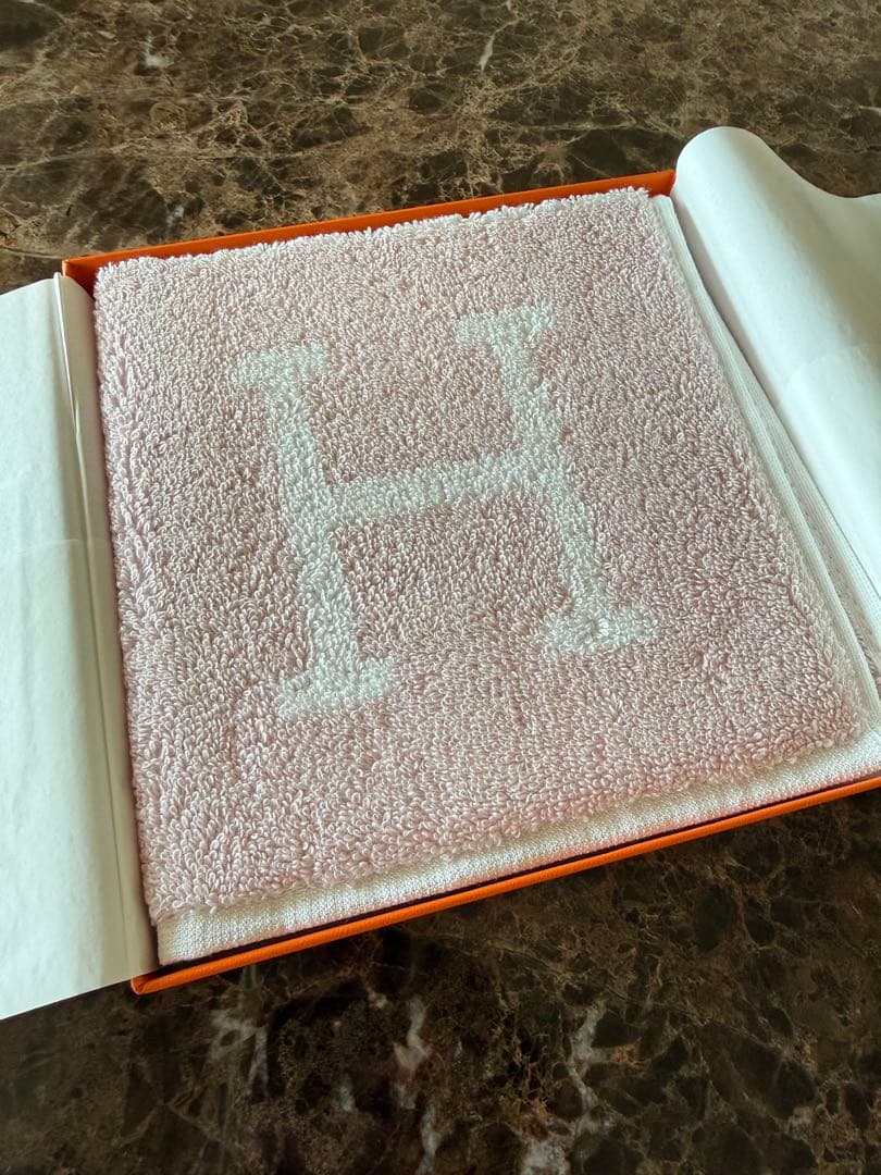 エルメス　タオルハンカチ　HERMES