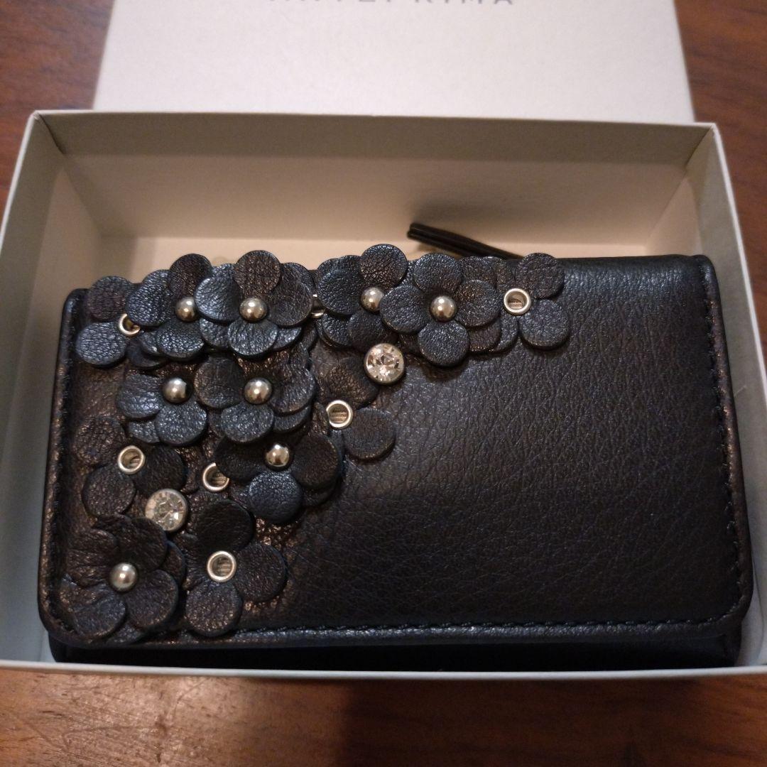 ANTEPRIMA ブラック花モチーフキーケース
